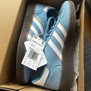 Adidas Spezial - size 6.5